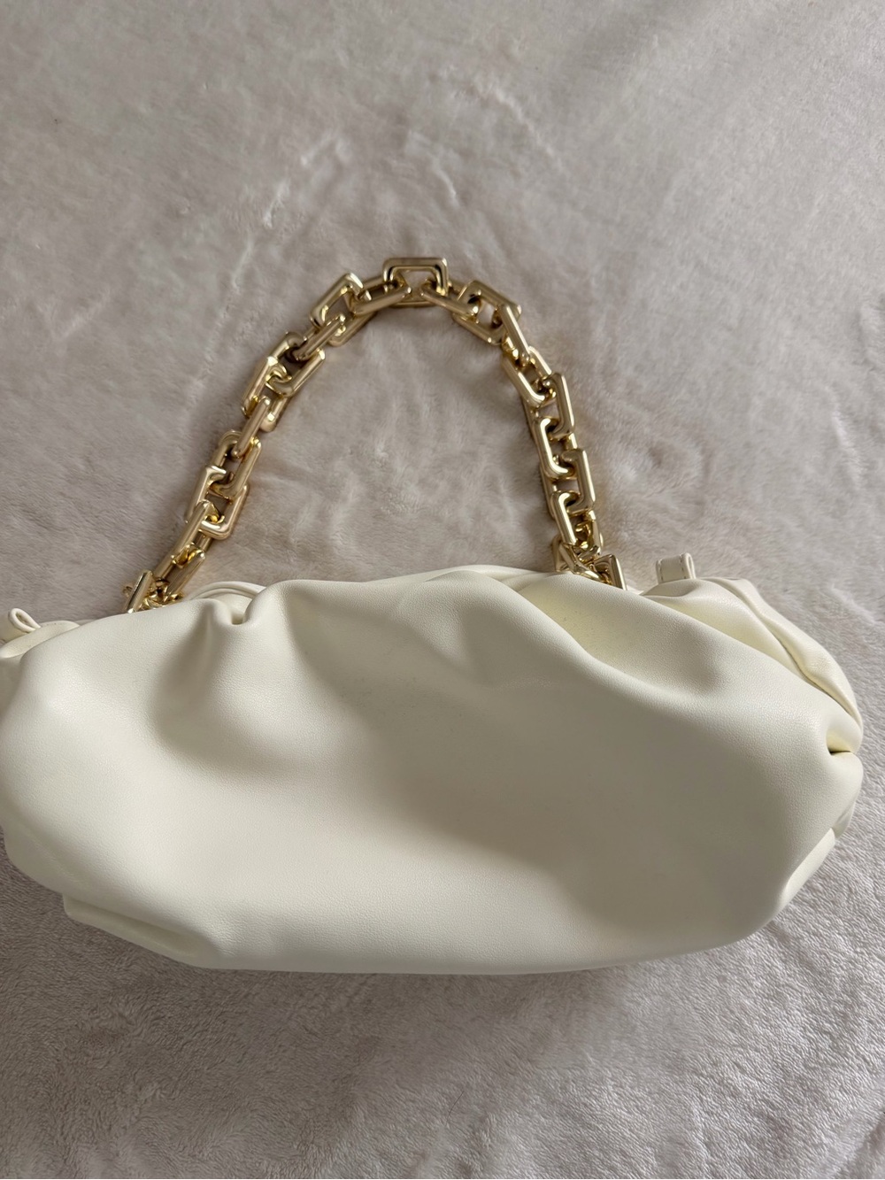 Trendy Cream & Gold Chain Handbag